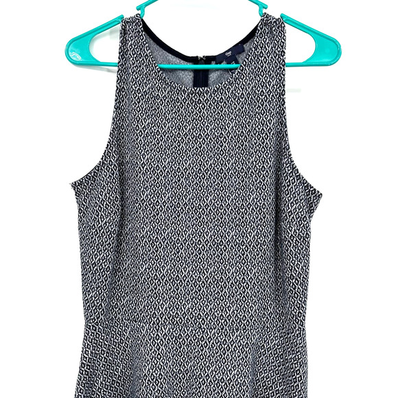 Gap size medium sleeveless a line dress hidden rear zip black white print - Picture 3 of 5